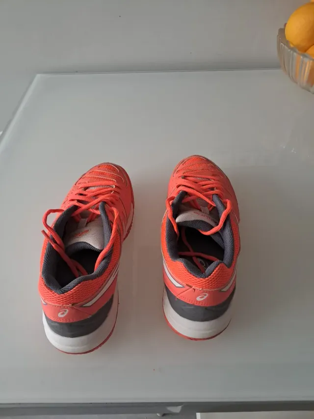 Zapatillas deportivas Asics mujer naranja y gris
