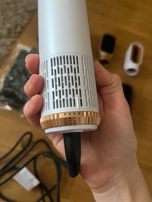 Secador y Rizador 6 en 1 Oro y Blanco