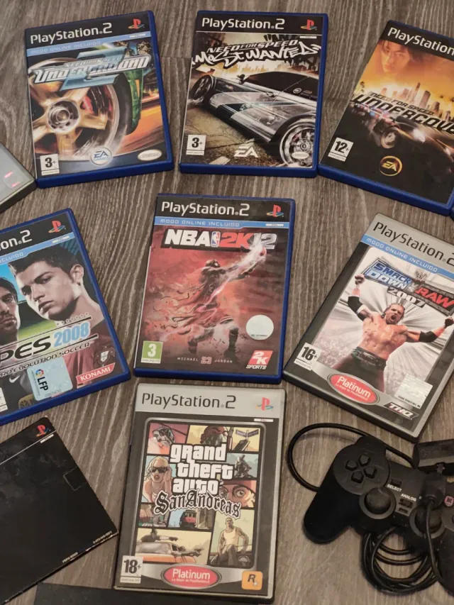 PS2 Slim Negra + tarjetas + 3 mandos + 9 Juegos