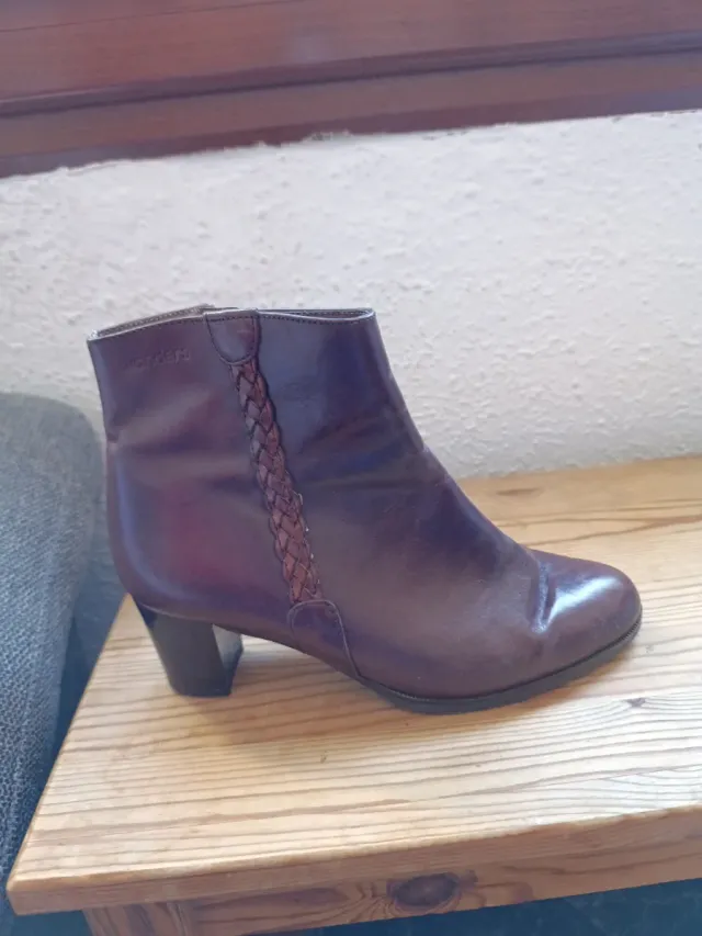 Botines Wonders Marrones con Trenzado