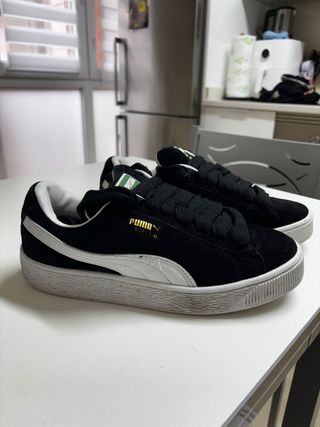 Zapatillas Puma Suede XL Negras y Blancas