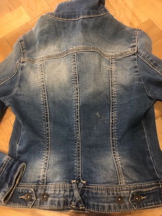 Chaqueta Vaquera Stradivarius Talla M