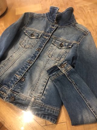 Chaqueta Vaquera Stradivarius Talla M