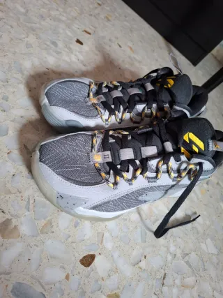 Zapatillas Jordan Luka 2 Gris/Blanco