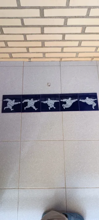 Juego 5 Baldosas Michelin