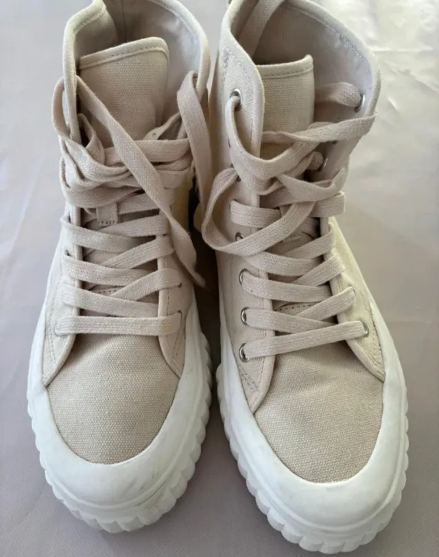 Zapatillas altas beige Talla 39