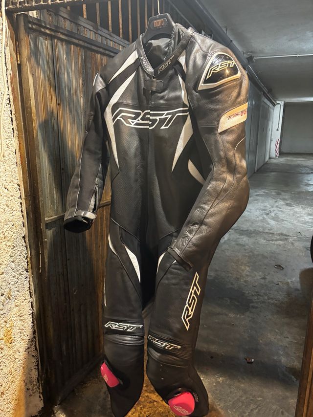 Mono de piel RST Tractech Evo 4 TALLA L