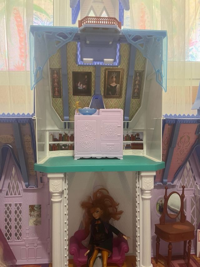 Castillo Frozen con muñecas y accesorios