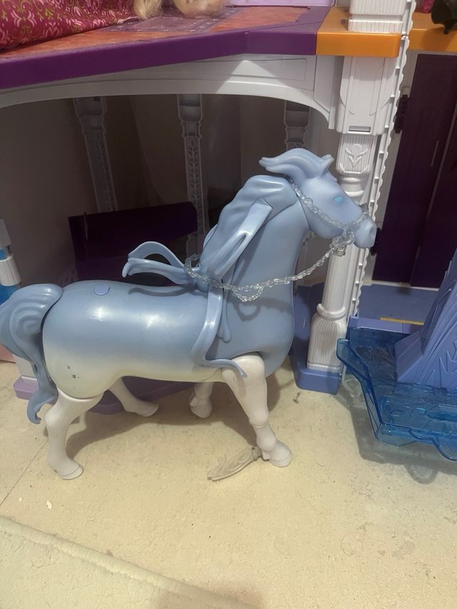 Castillo Frozen con muñecas y accesorios