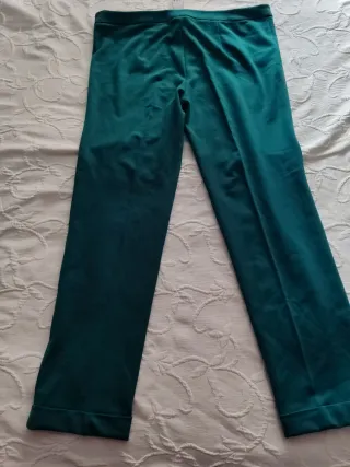 Pantalón mujer verde, Marca Violeta-Mango