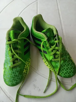 Zapatillas de fútbol Adidas Predator Verdes