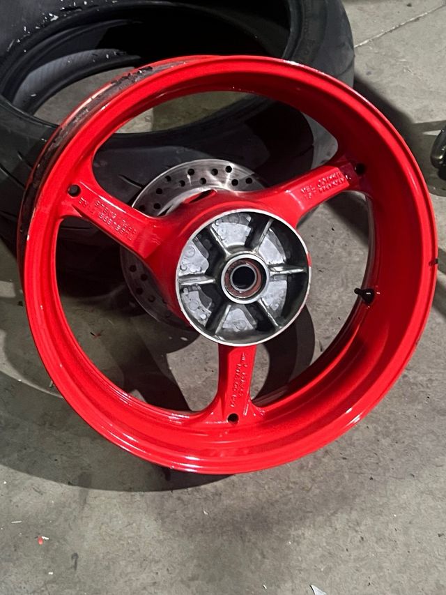 Llantas CBR1000RR 2007 y aceite 300v