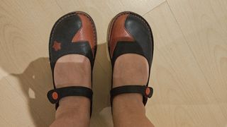 Zapatos Camper manoletinas piel negro y rojo