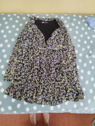 Vestido floral ZARA invierno