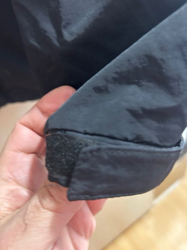 Chaqueta Cortavientos Pull&Bear Negra