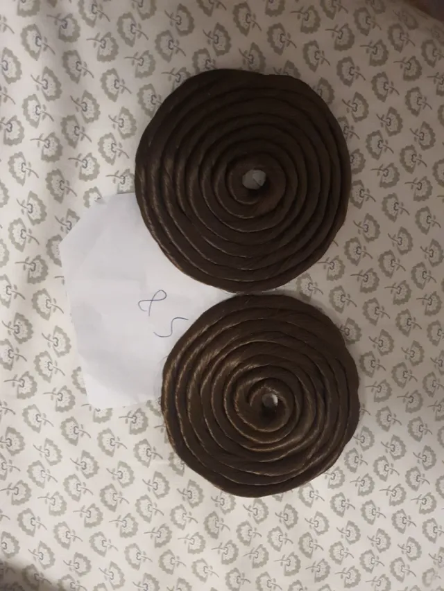 Rodetes fallera adulta castaño