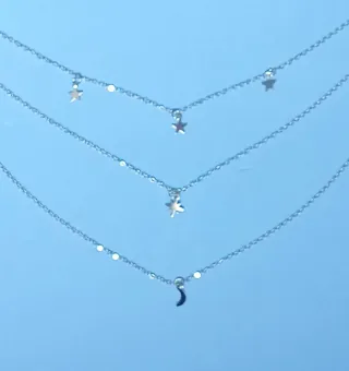 Collar plateado nuevo