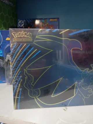 Ultra Premium Collection Pokémon Charizard ITA