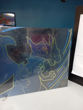 Ultra Premium Collection Pokémon Charizard ITA