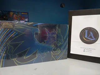 Ultra Premium Collection Pokémon Charizard ITA