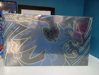 Ultra Premium Collection Pokémon Charizard ITA