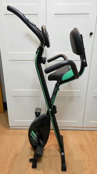 Bicicleta Estática Cecotec nueva.