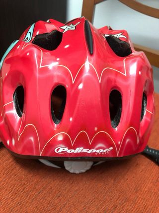 Casco infantil con estrellas y zorro