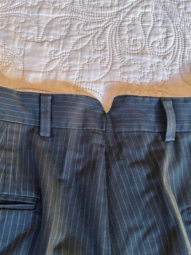 Massimo Dutti. Traje de calça com risca diplomática