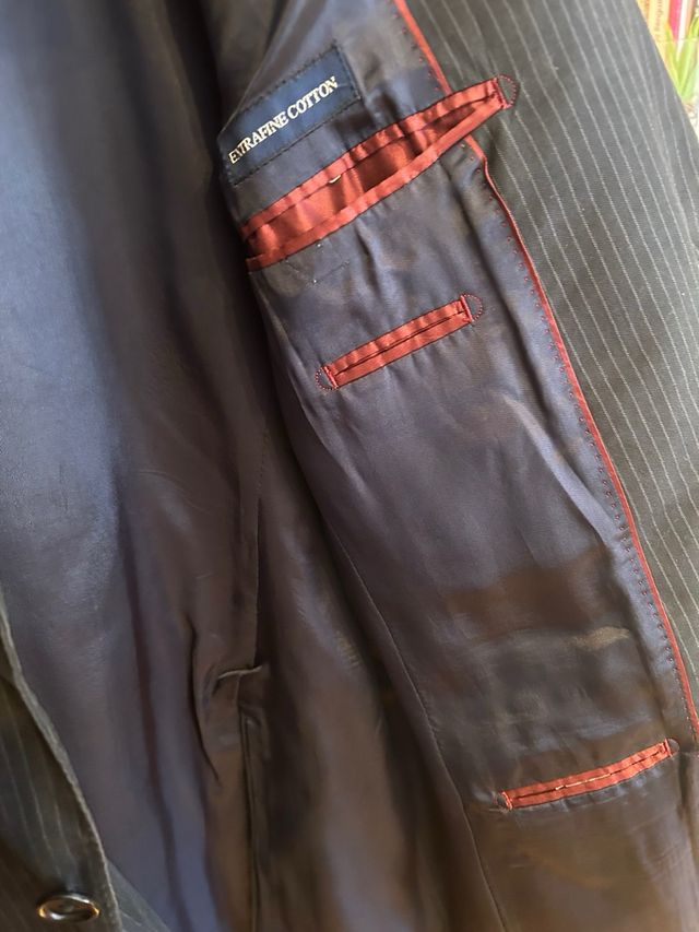 Massimo Dutti. Traje de calça com risca diplomática