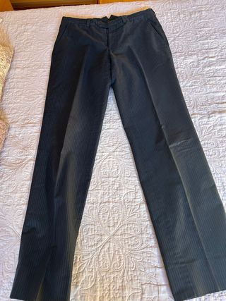 Massimo Dutti. Traje pantalón con raya diplomática