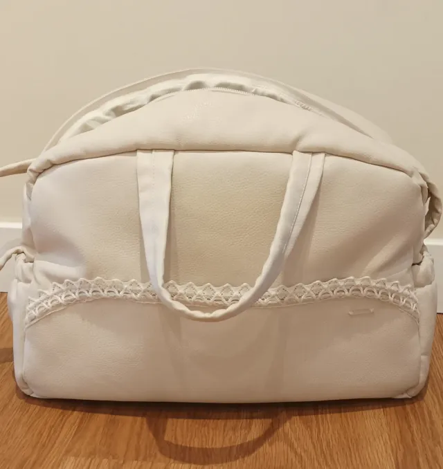 Bolsa de maternidad cruda Pili Carrera.