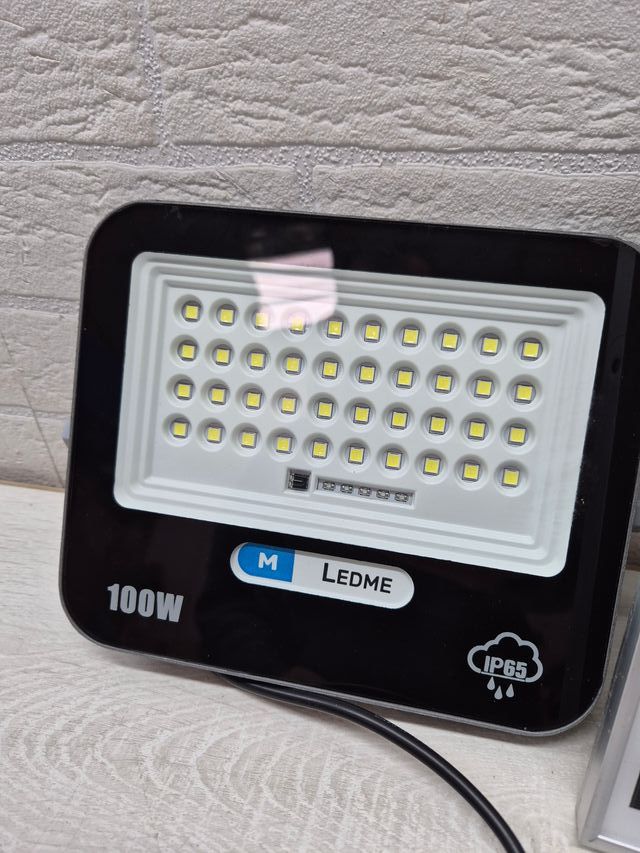 Foco solar led 100w M Ledme