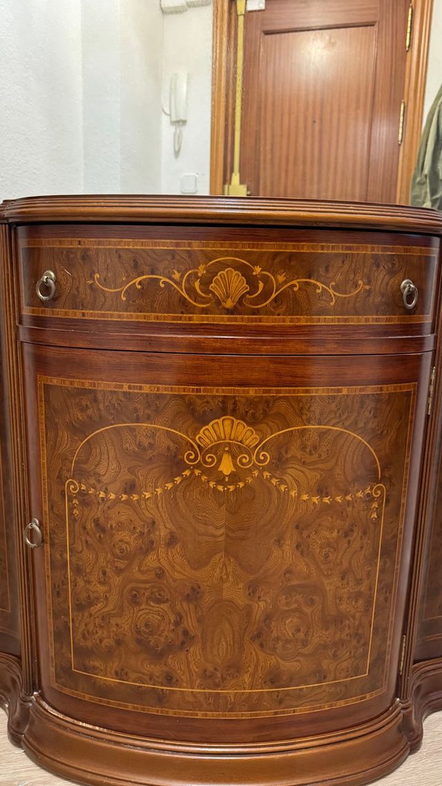 Mueble recibidor con espejo