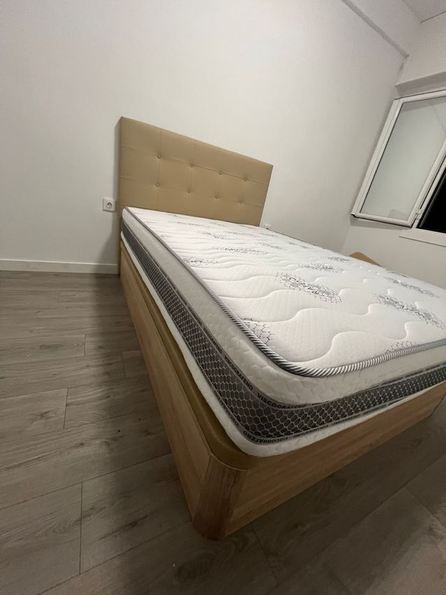 CANAPÉ CANAPÉ CANAPÉ CANAPES CANAPÉS CANAPÉS