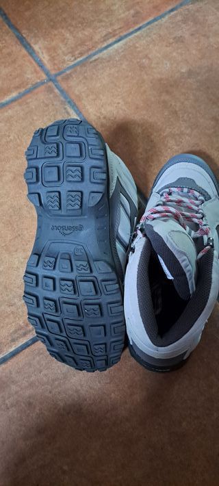 Botas de montaña Decathlon beige/gris