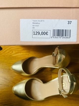 Zapatos Bimani Dorados Talla 37