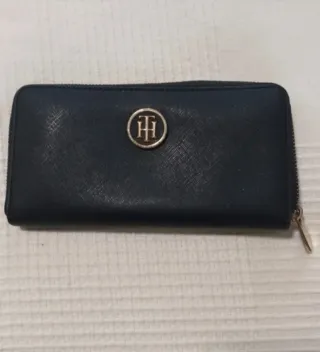Cartera Tommy Hilfiger Negra