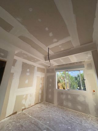 OFICIAL DE PLADUR PARA MONTAJE