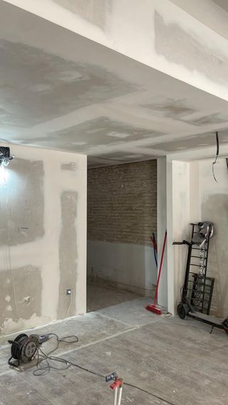 OFICIAL DE PLADUR PARA MONTAJE