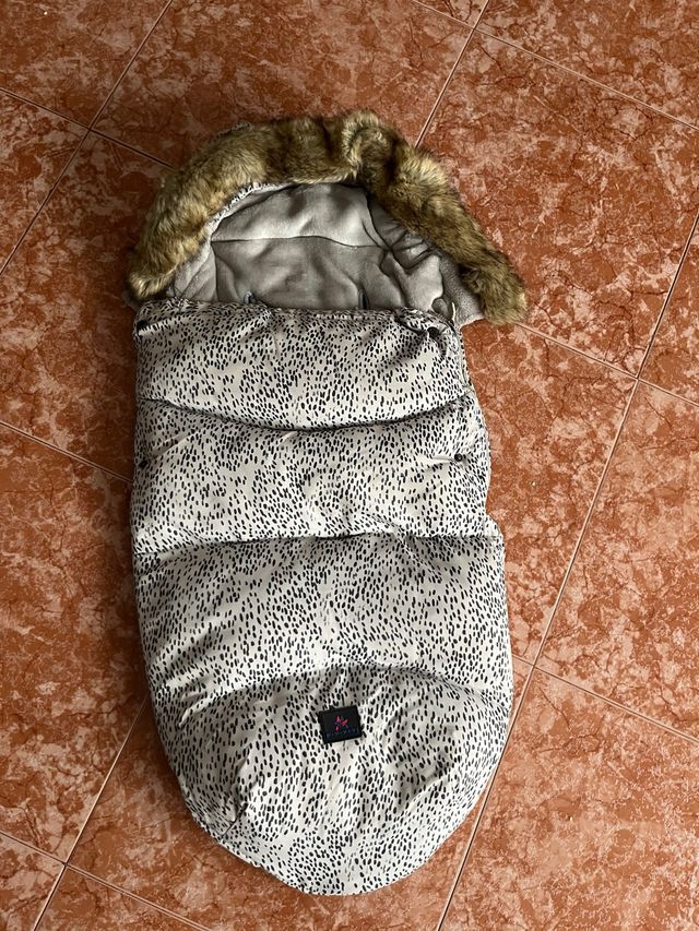 Saco para silla de paseo con capucha