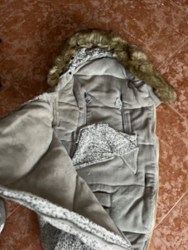 Saco para silla de paseo con capucha