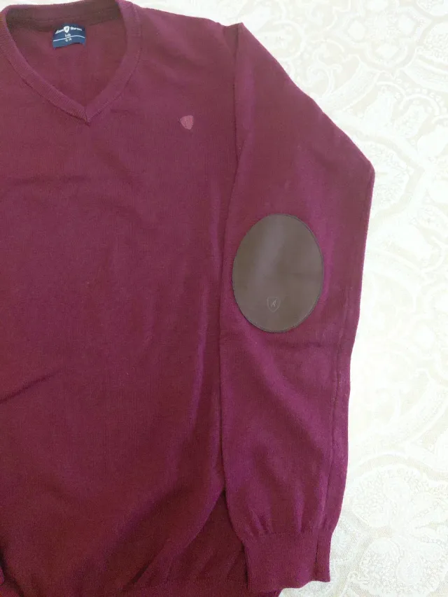 Jersey Vino Tinto con Parches en Codos