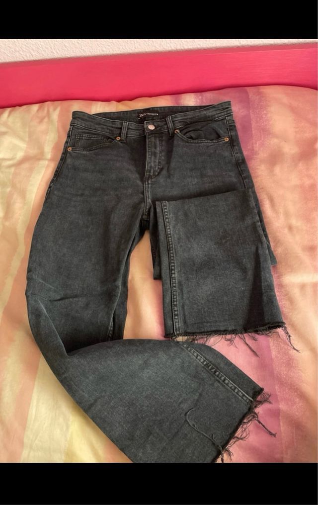 Pantalón Zara Gris Desgastado