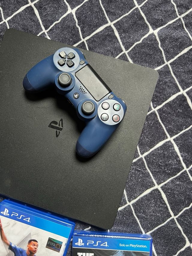 PlayStation 4 Slim 1Tb