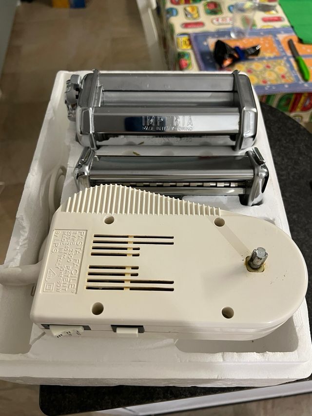 Máquina de pasta Imperia Electric