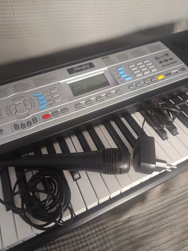MLS-939 Piano eléctrico - órgano 61 teclas Mugic