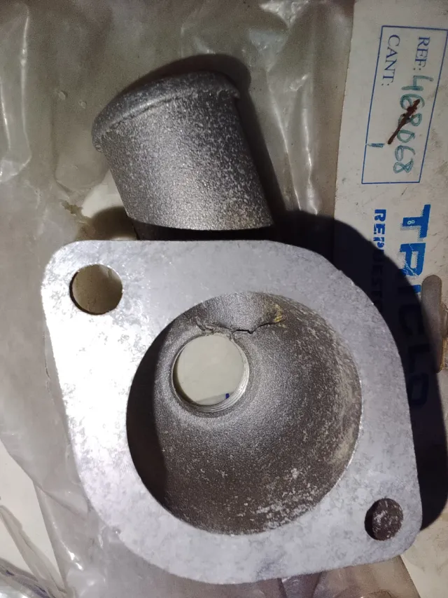 Tapa termostato Ford Fiesta