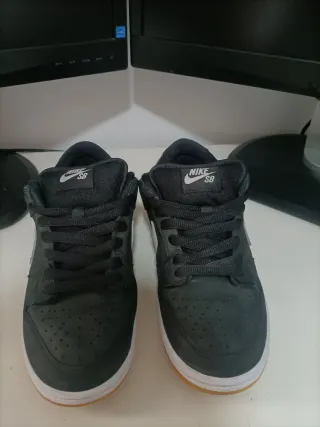 Nike SB Dunk Low Pro Black Gum