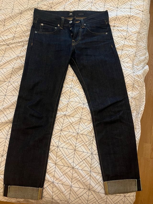 Edwin ED55 Regular Tapered, rainbow Selvage