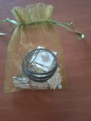 Conjunto Joyas: Anillo, Pendientes y Pulsera